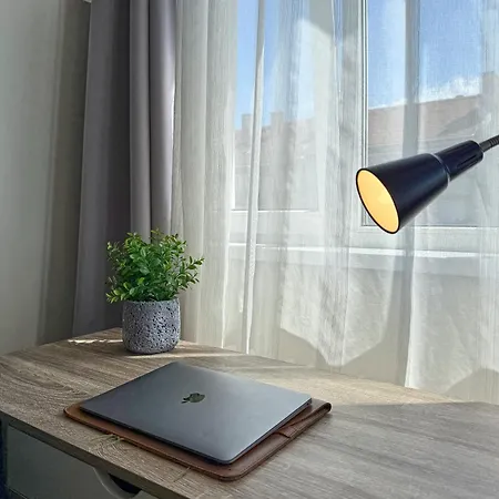 Heart Of 2 Bdr Elevator Balcony Relax Apartament *