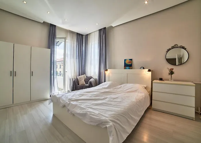 Heart Of 2 Bdr Elevator Balcony Relax * София