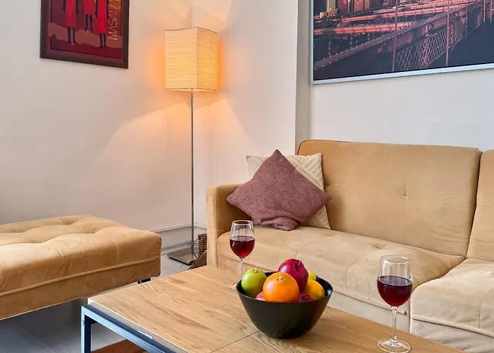 Heart Of 2 Bdr Elevator Balcony Relax Apartman